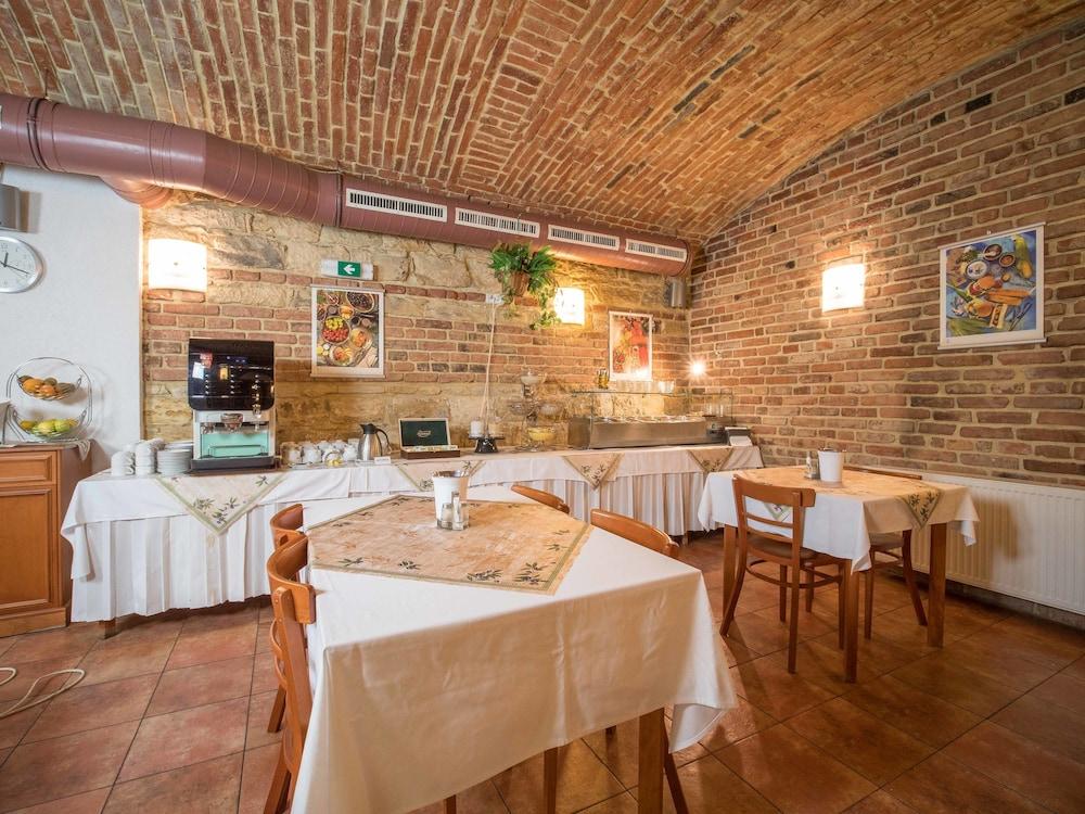 Alton Hotel Praga